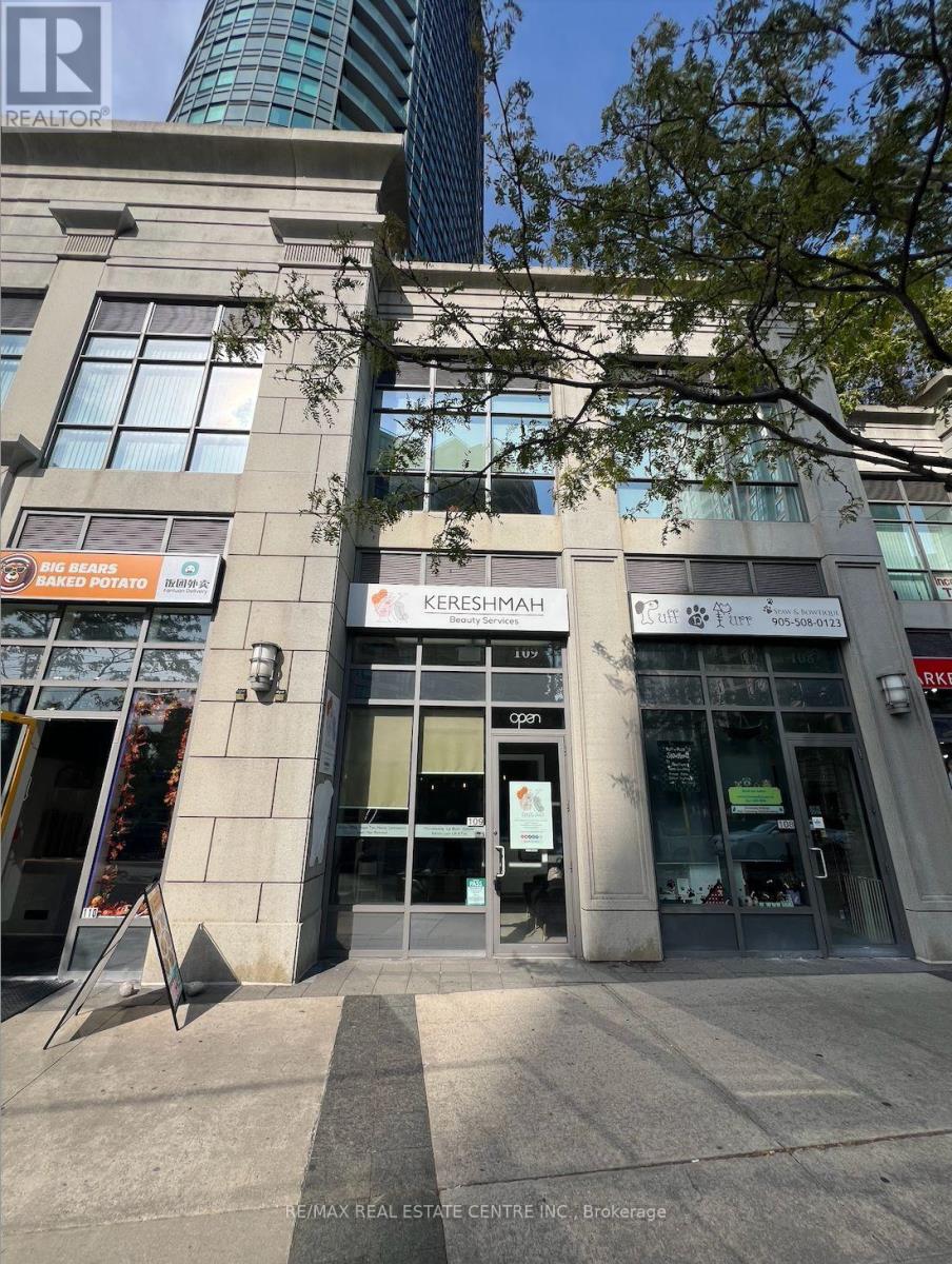 109 - 28 Finch Avenue W Property Photo 1