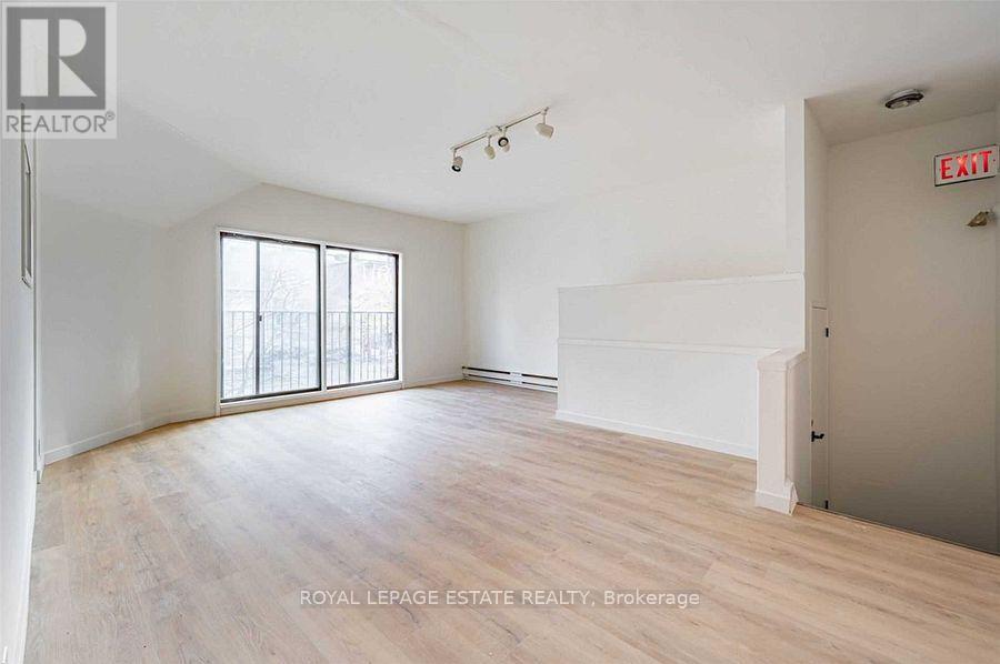 154 Bathurst Street Property Photo 2
