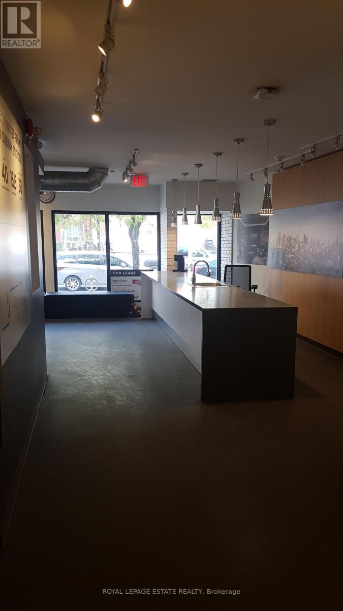 154 Bathurst Street Property Photo 4