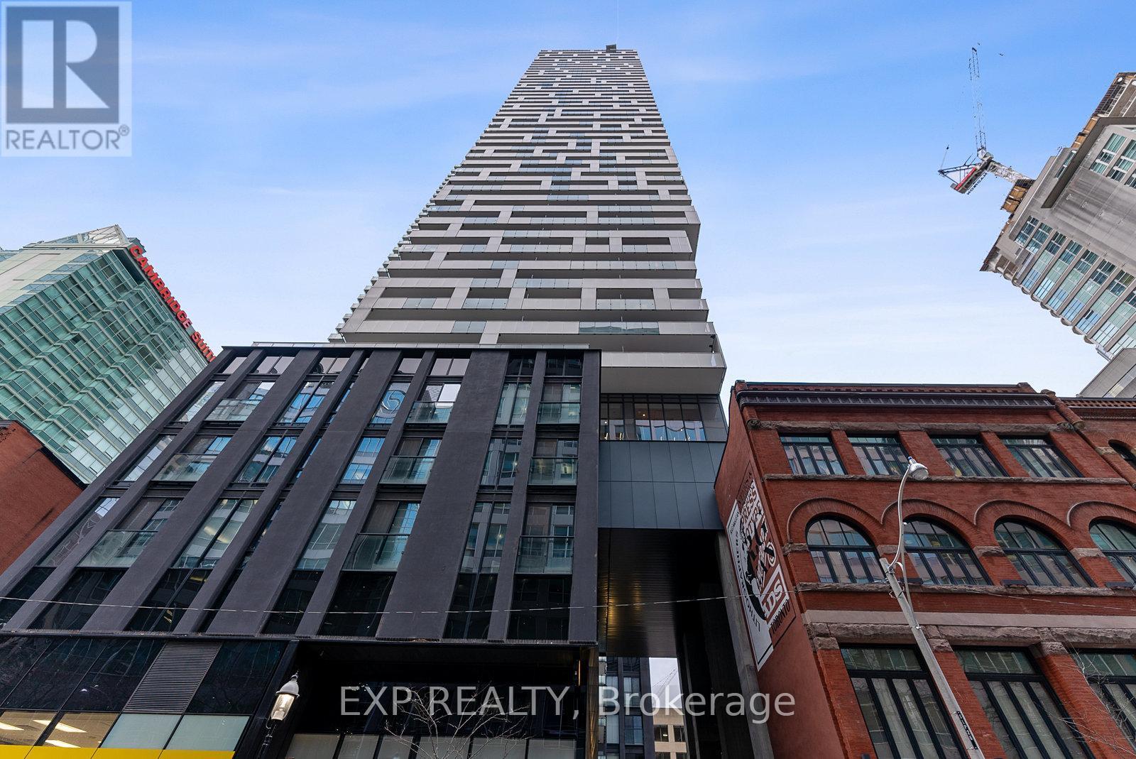 4011 - 20 Lombard Street Property Photo 1