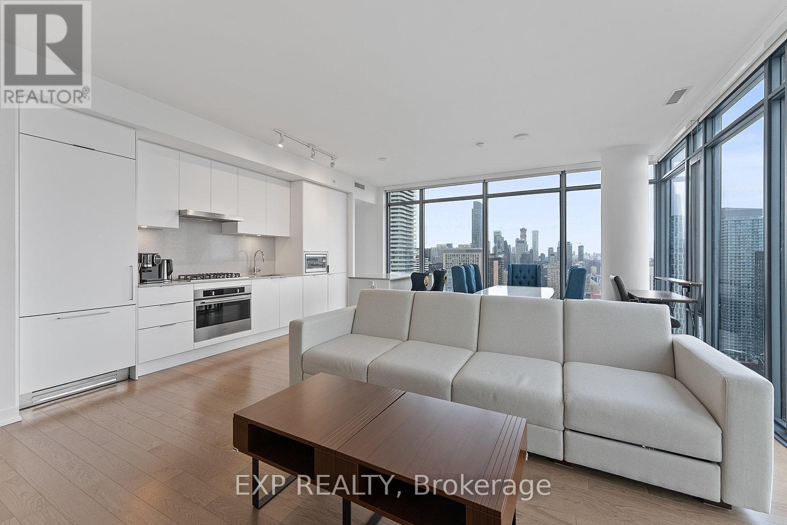 4011 - 20 Lombard Street Property Photo 7