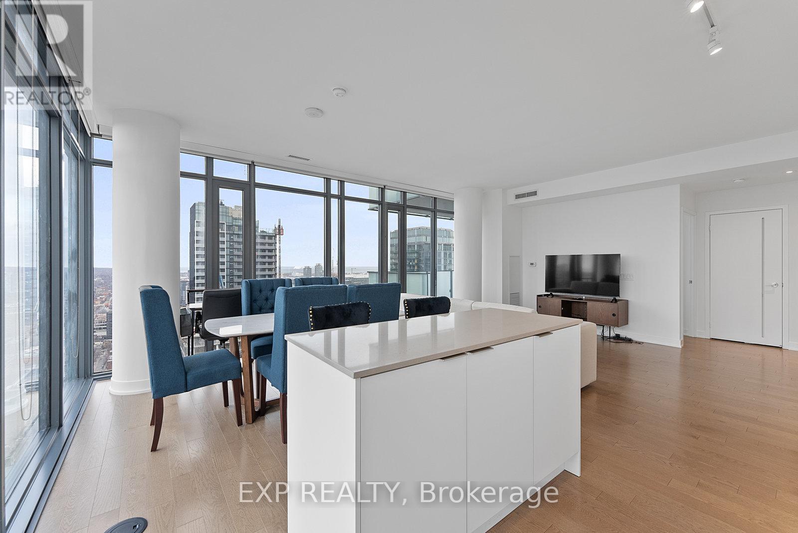 4011 - 20 Lombard Street Property Photo 11