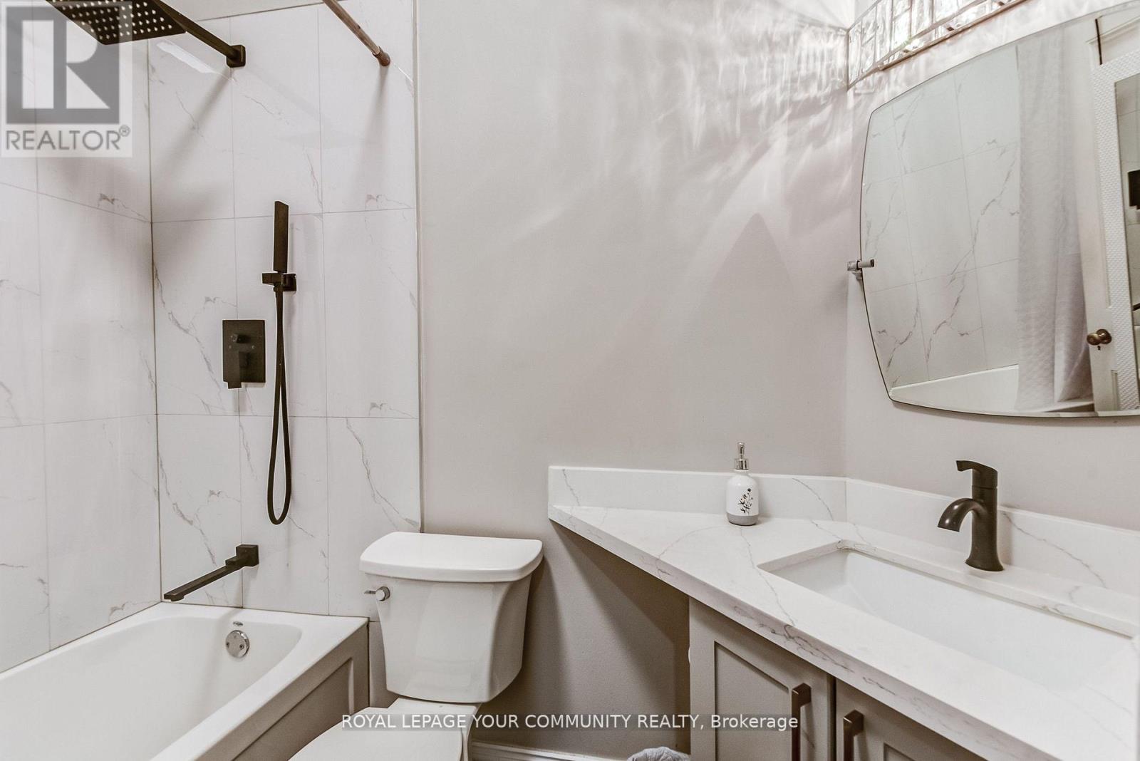 312 Seaton Street Property Photo 10