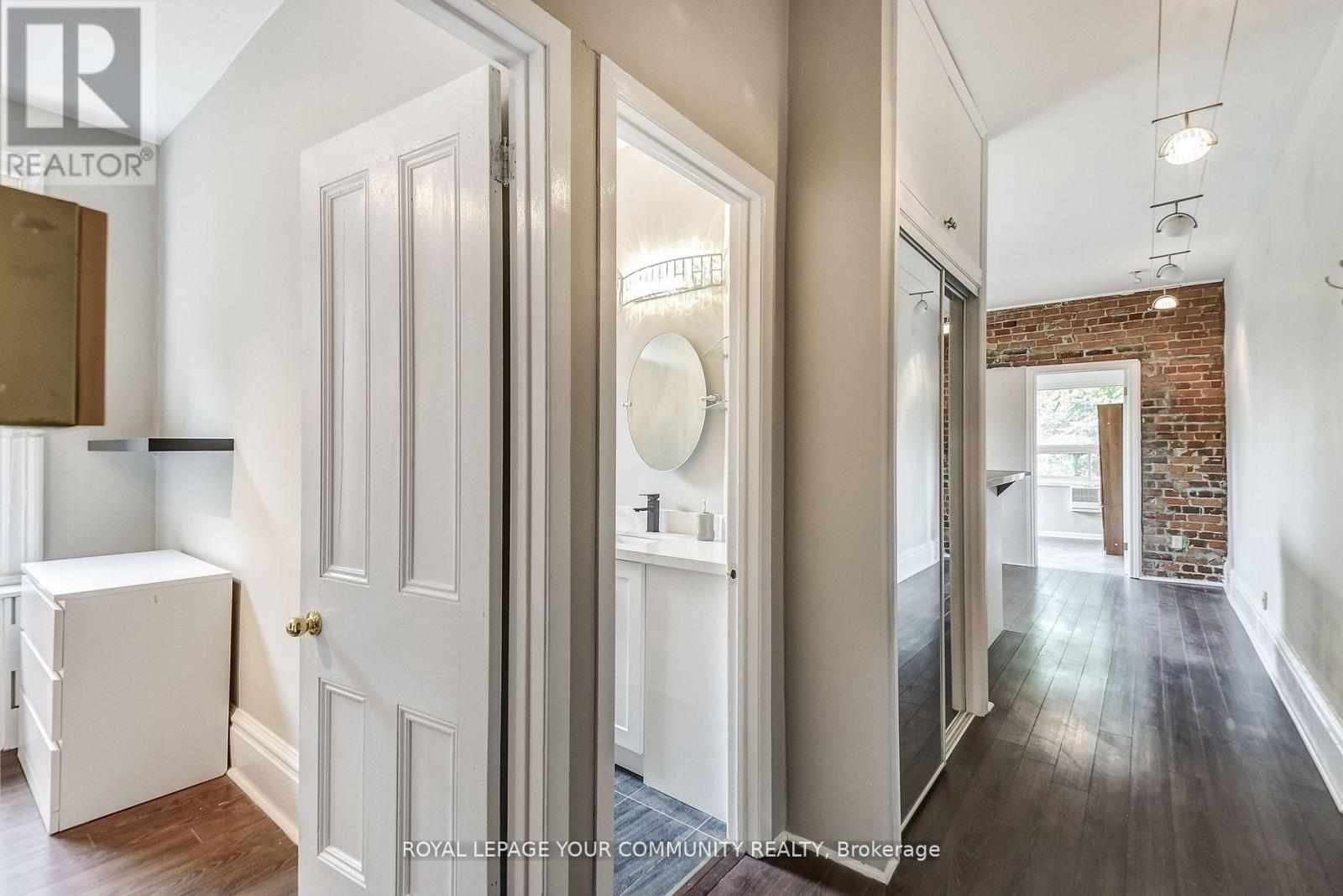 312 Seaton Street Property Photo 12