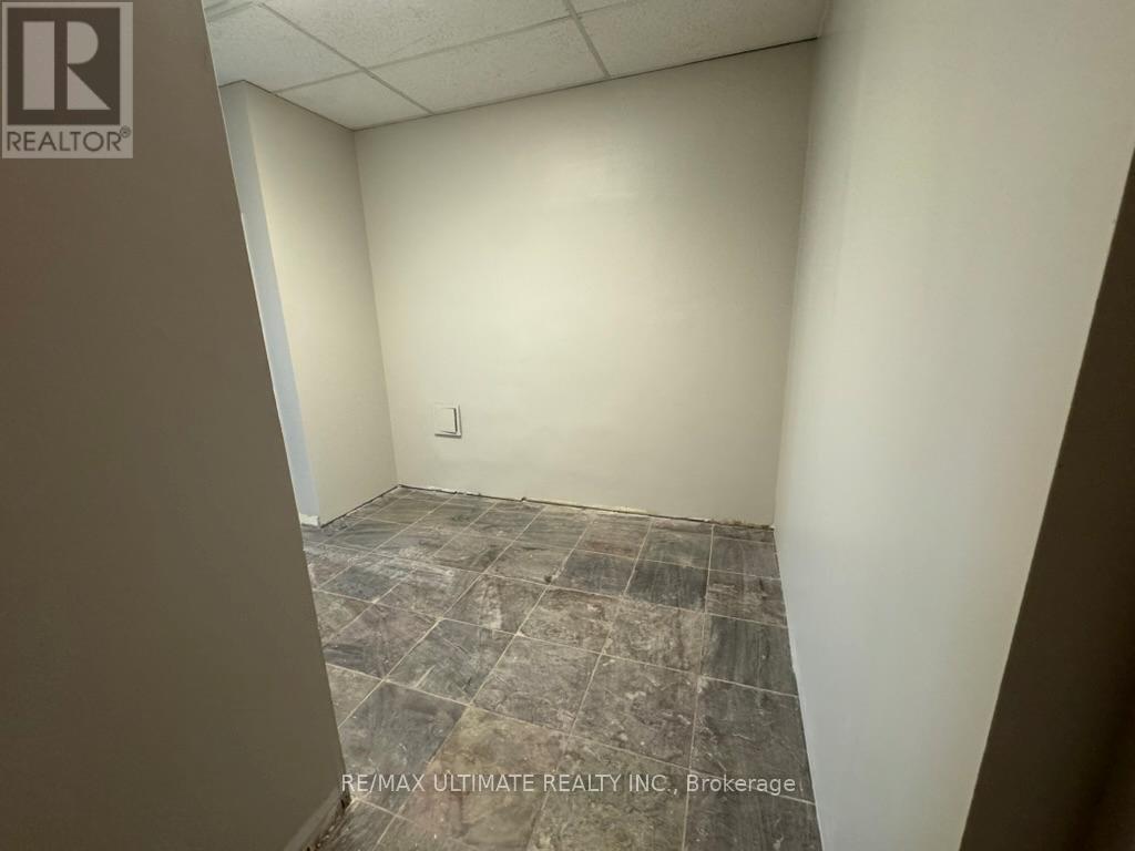 513 - 18 Wynford Drive Property Photo 3