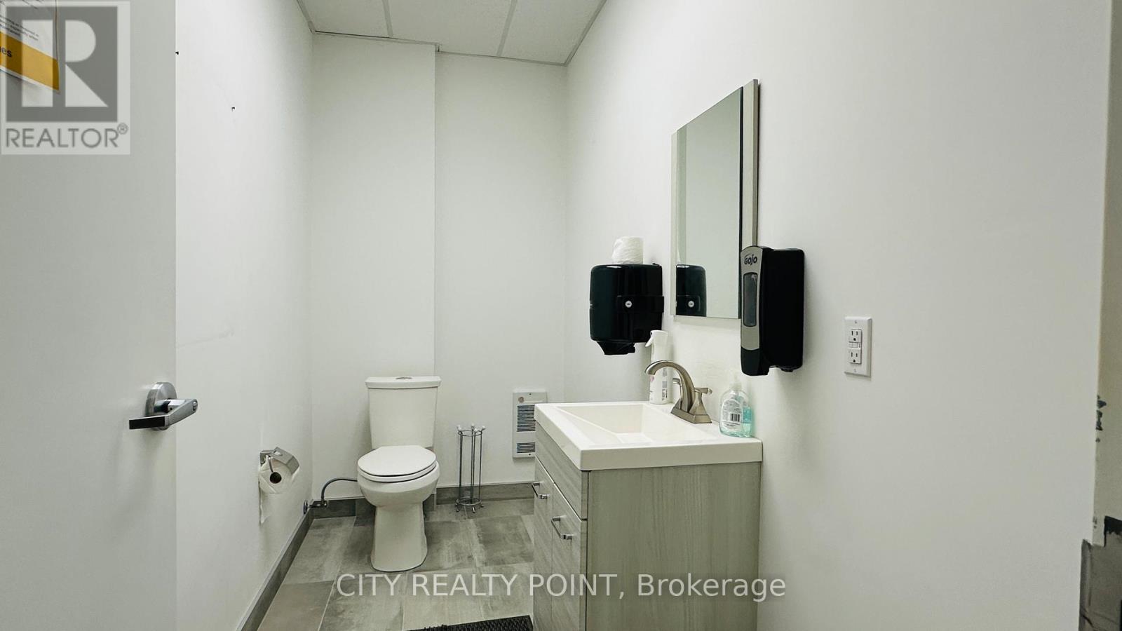 7 - 1500 Bathurst Street Property Photo 10