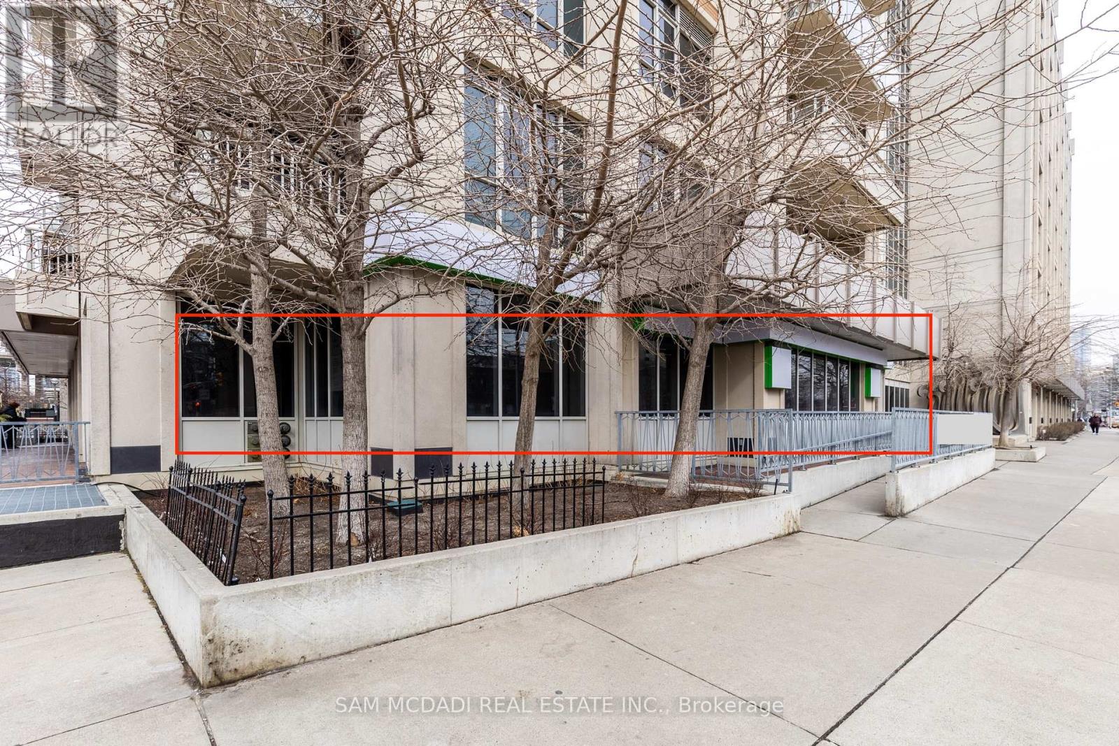 126 - 614 Fleet Street Property Photo 8