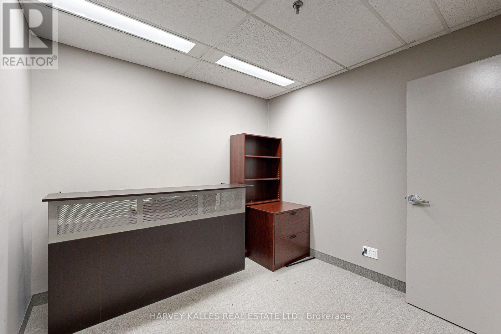 410 - 47 Sheppard Avenue E Property Photo 18