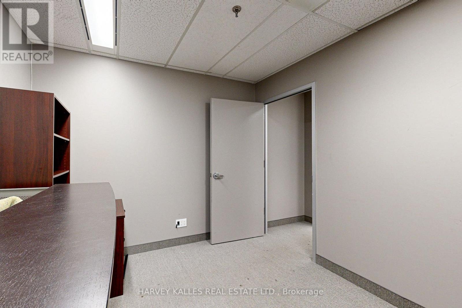 410 - 47 Sheppard Avenue E Property Photo 19