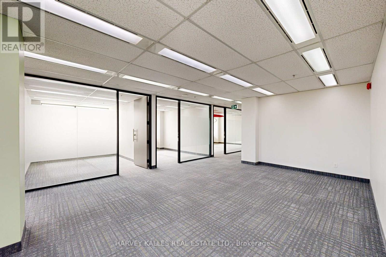 701 - 45 Sheppard Avenue E Property Photo 8