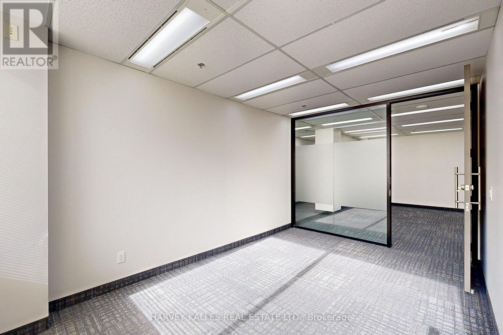 701 - 45 Sheppard Avenue E Property Photo 14