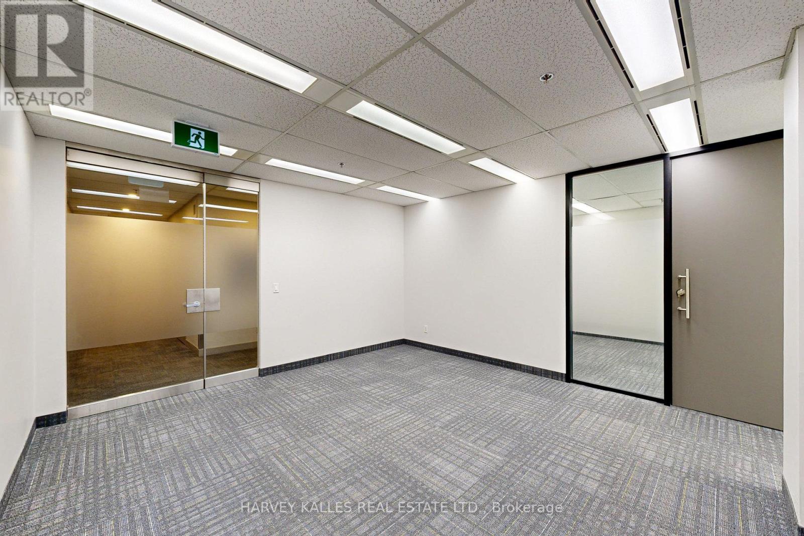 701 - 45 Sheppard Avenue E Property Photo 33