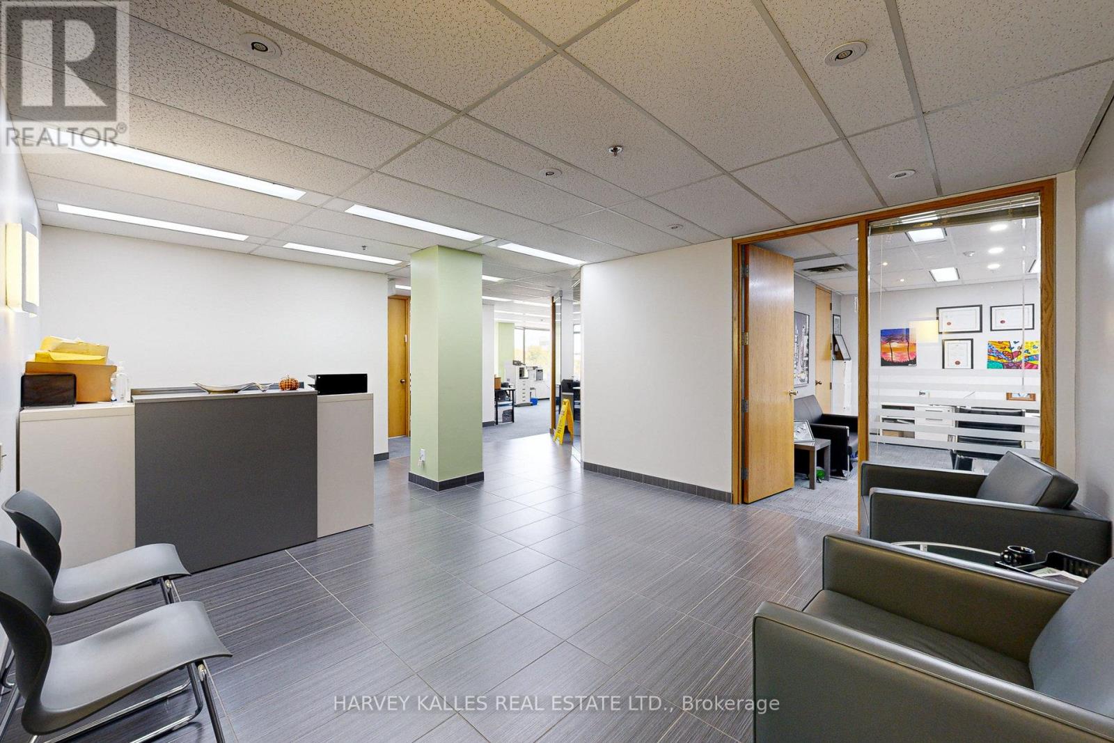 302 - 45 Sheppard Avenue E Property Photo 4