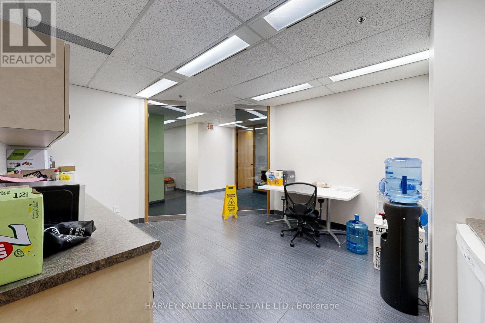 302 - 45 Sheppard Avenue E Property Photo 12