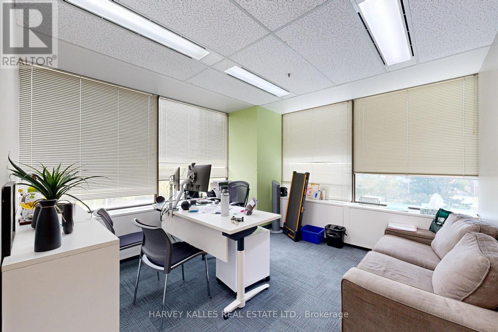 302 - 45 Sheppard Avenue E Property Photo 21