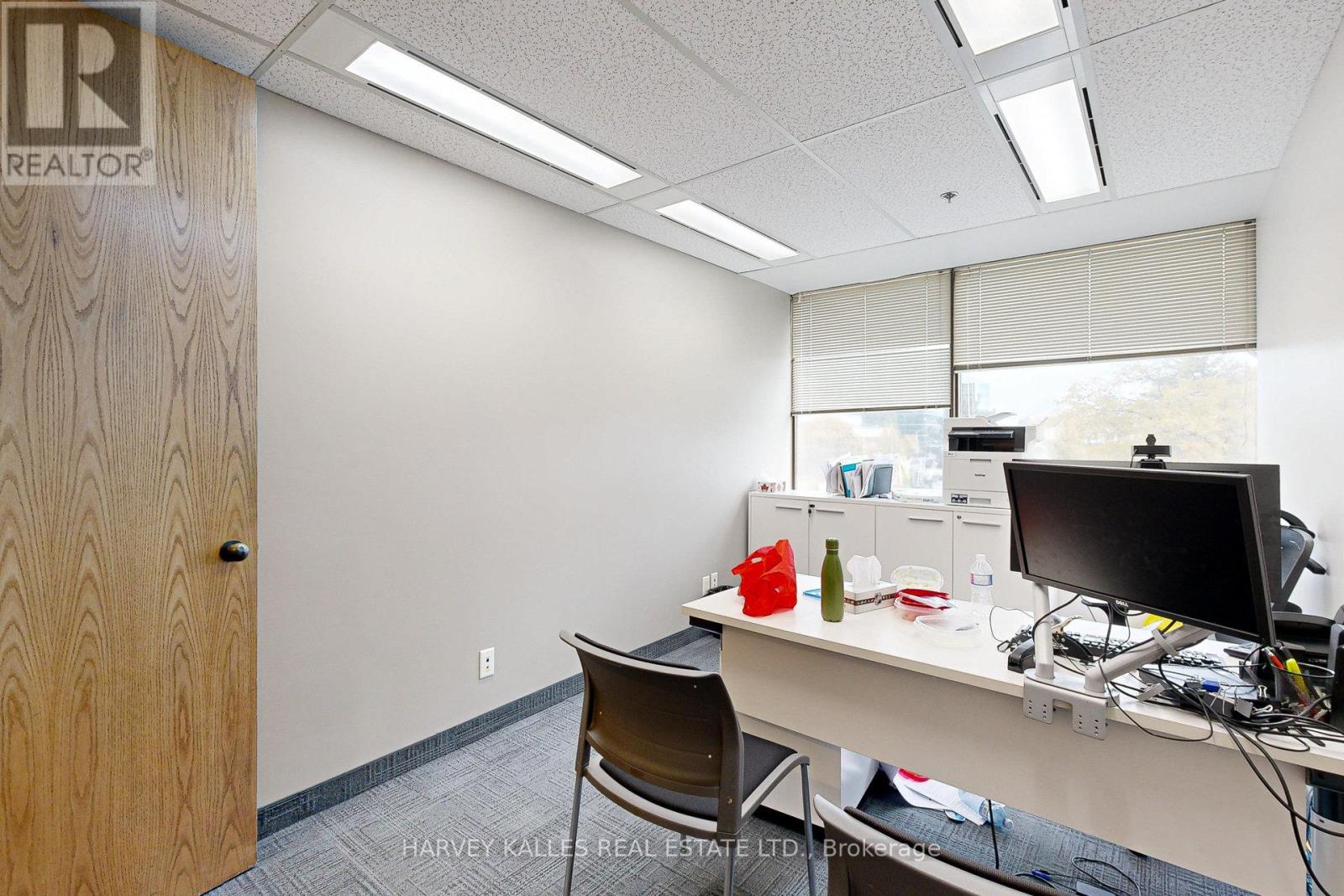 302 - 45 Sheppard Avenue E Property Photo 27