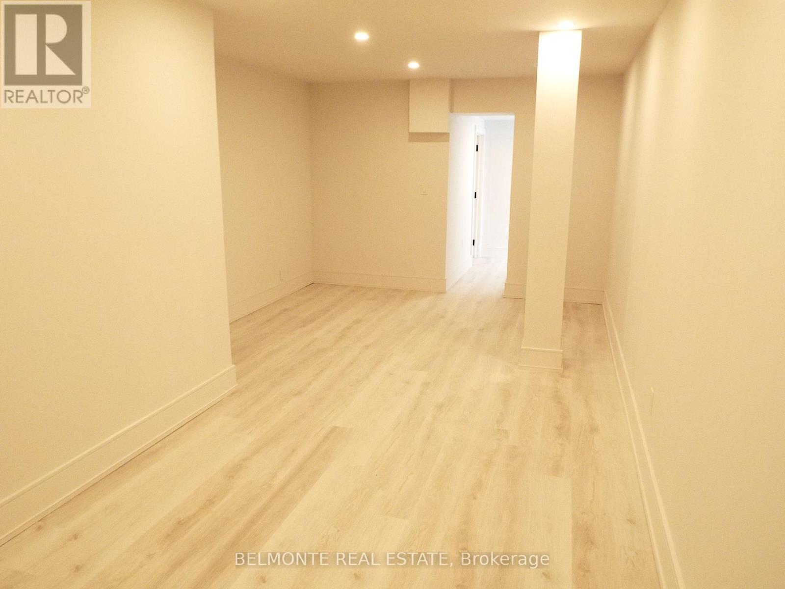 944 Simcoe Street N Property Photo 7