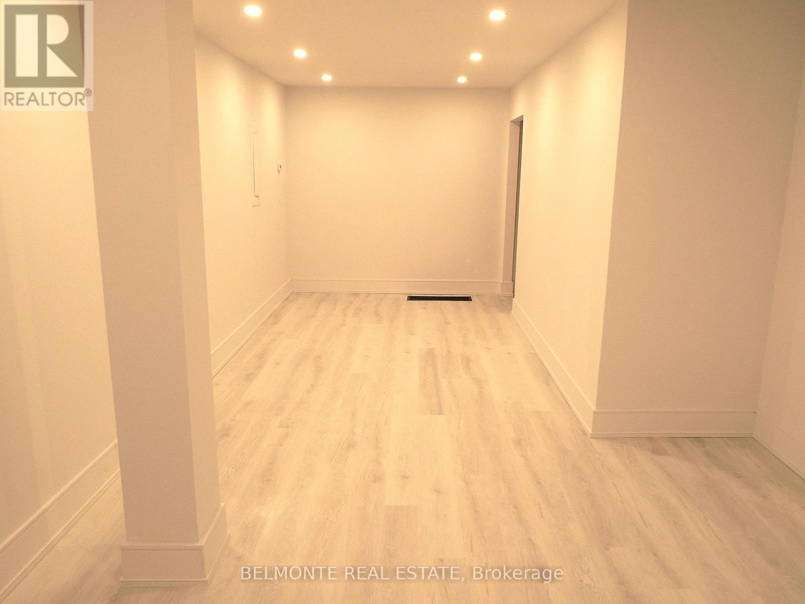 944 Simcoe Street N Property Photo 8