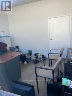 9 - 80 Midwest Road Property Photo 3
