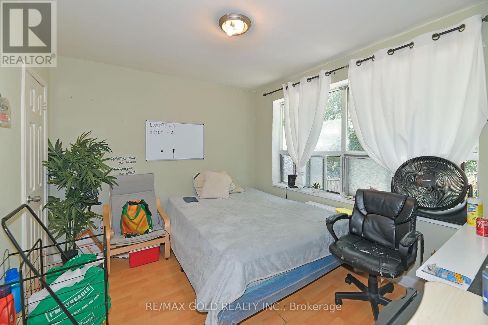 156 Barrington Avenue Property Photo 6