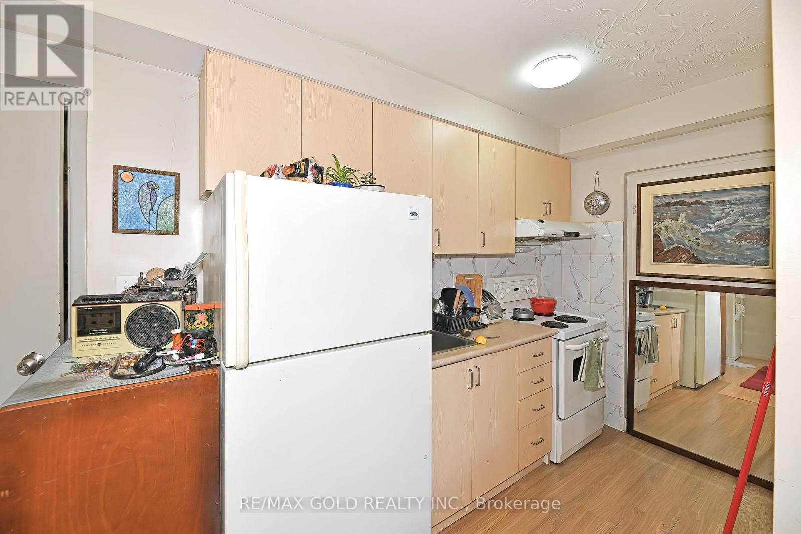 156 Barrington Avenue Property Photo 10