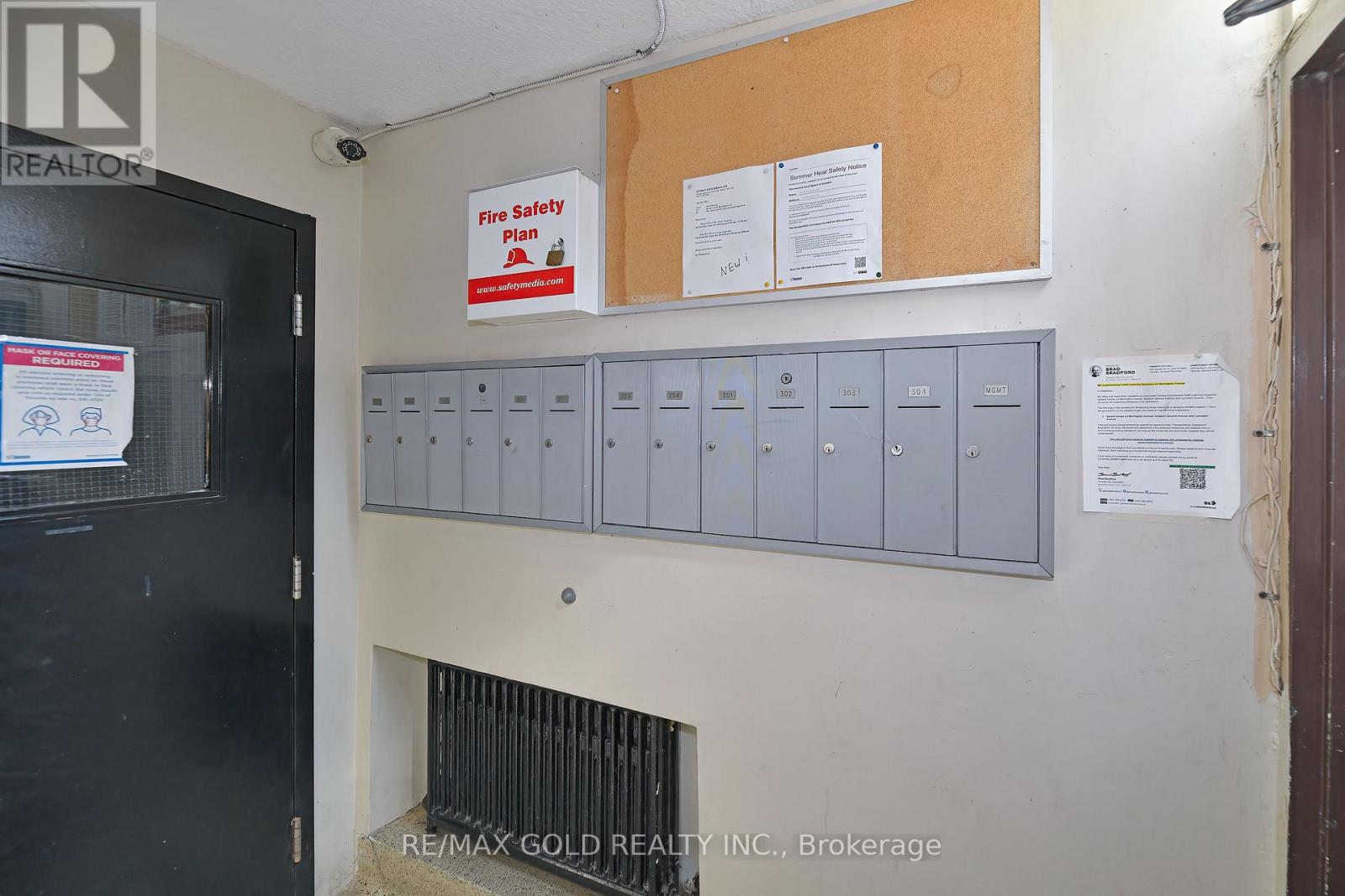 156 Barrington Avenue Property Photo 12
