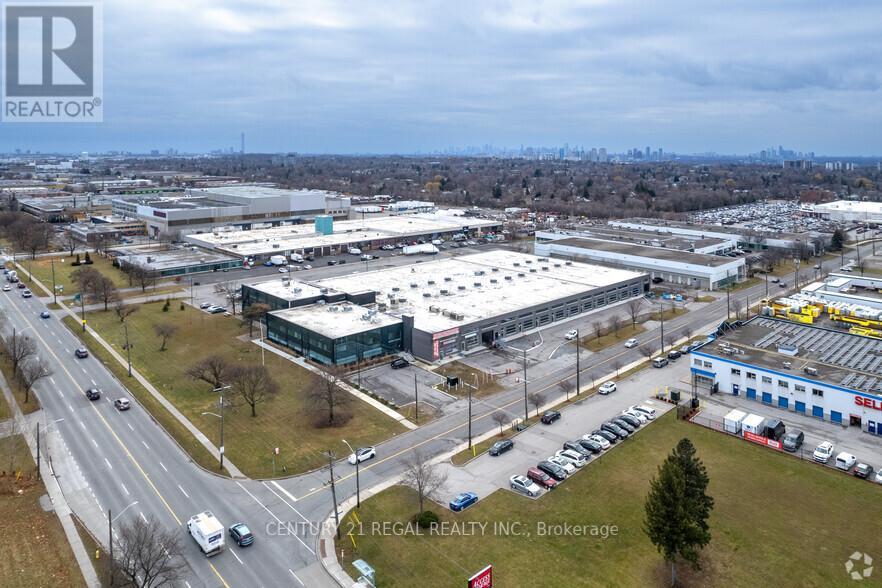 203 - 1550 Birchmount Road Property Photo 3