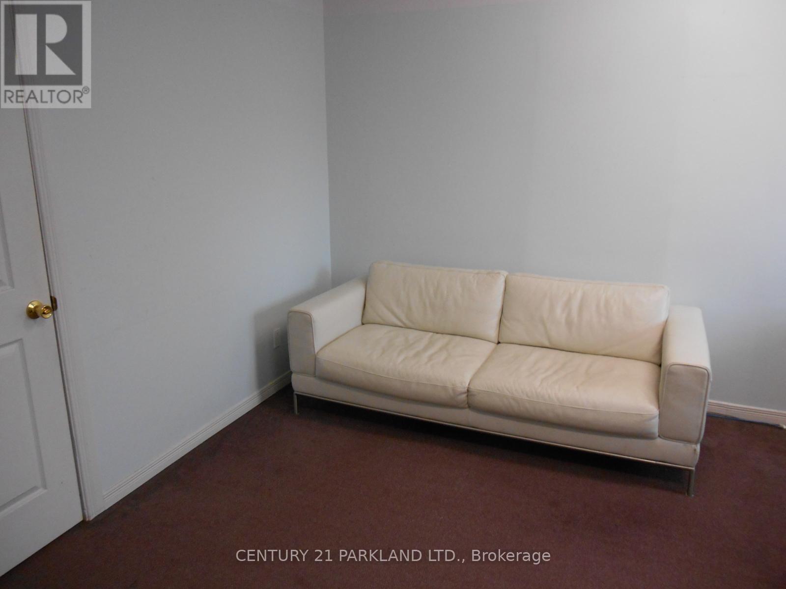 211 - 2179 Danforth Avenue Property Photo 3