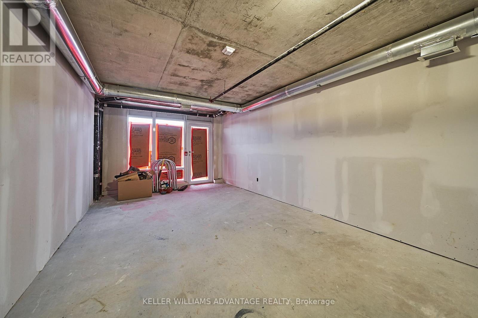 105 - 2213 Kingston Road Property Photo 20