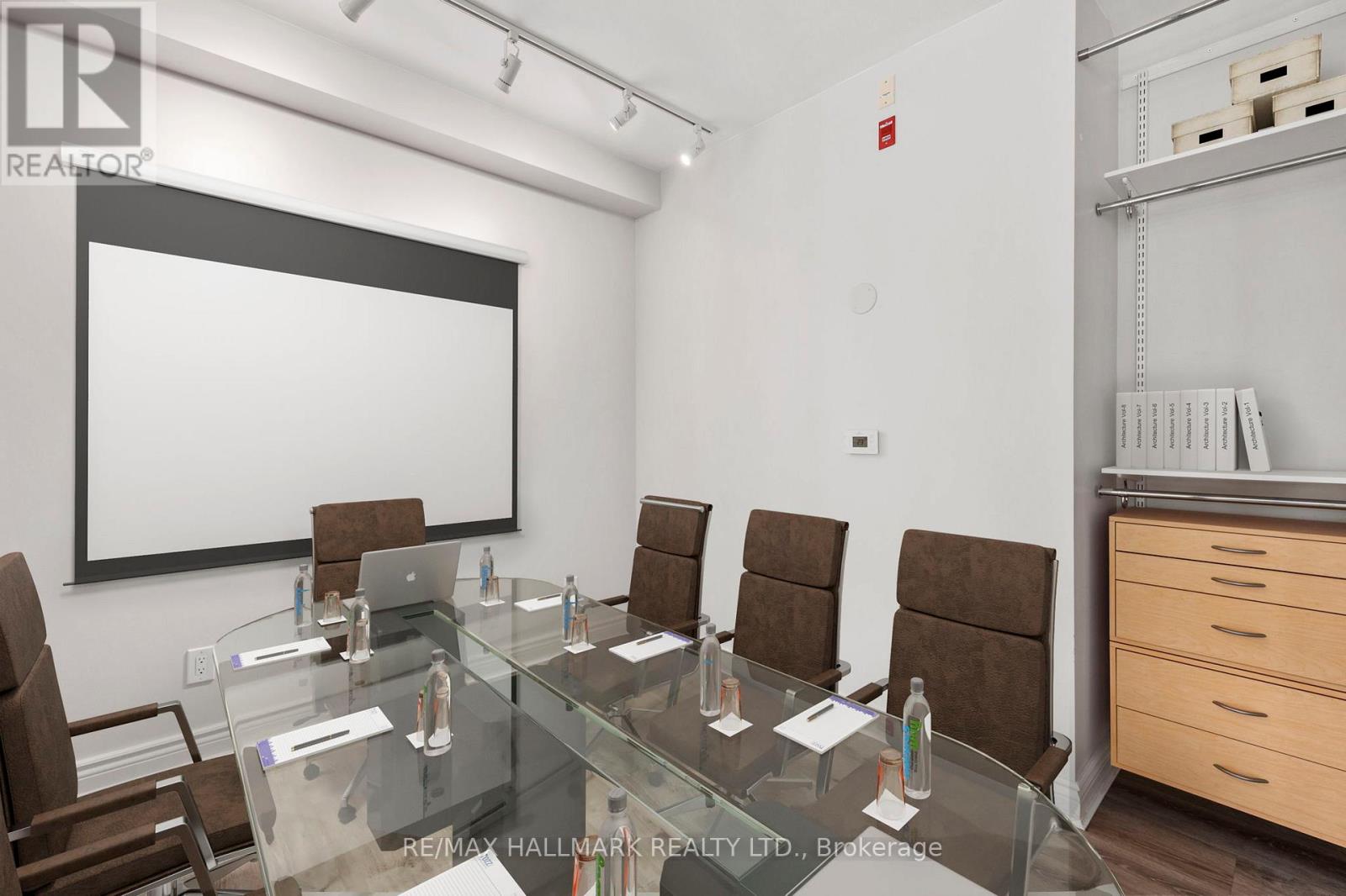 605 Liverpool Road Property Photo 6