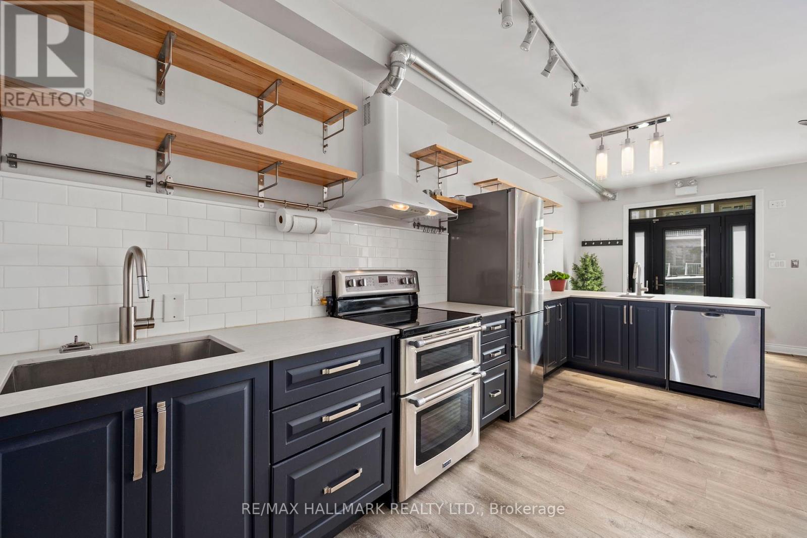 605 Liverpool Road Property Photo 12