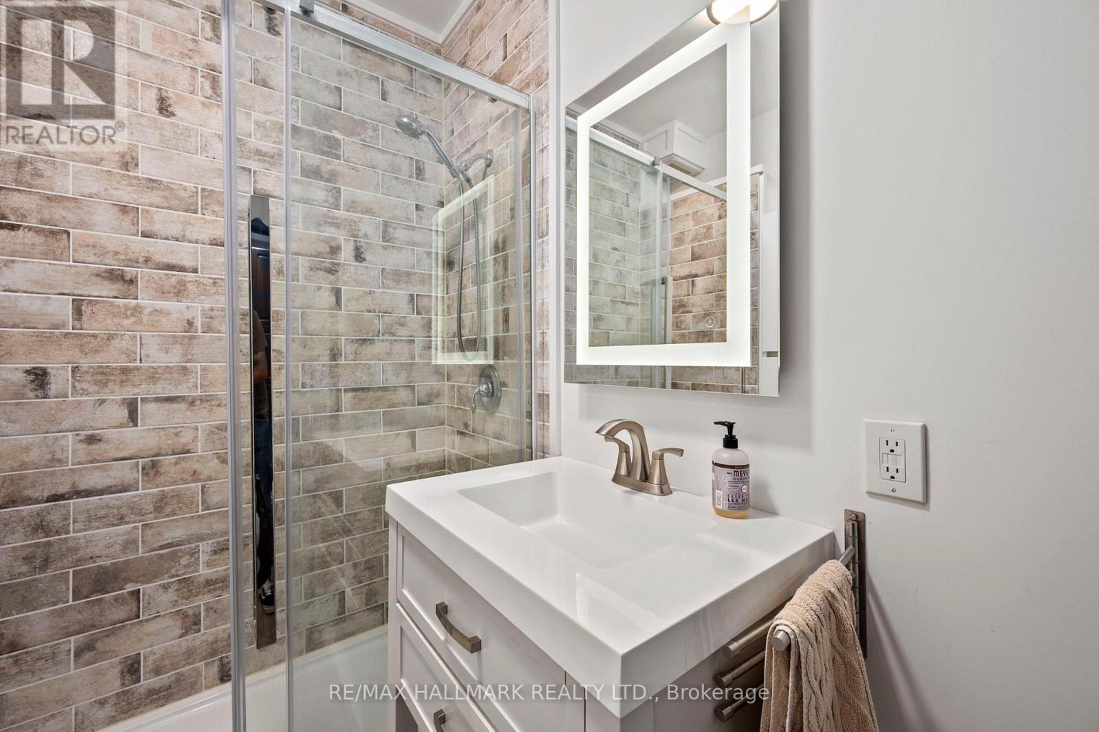 605 Liverpool Road Property Photo 14