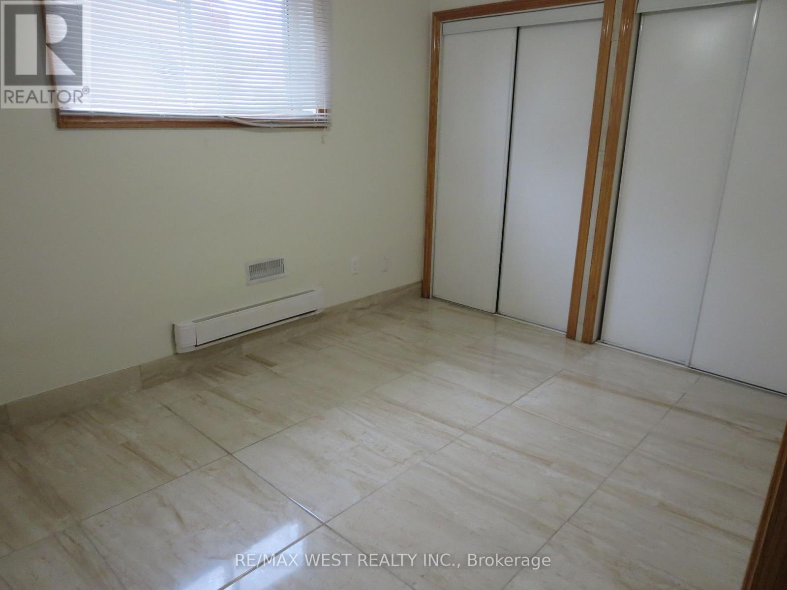 41 - 429 Austen Court Property Photo 8