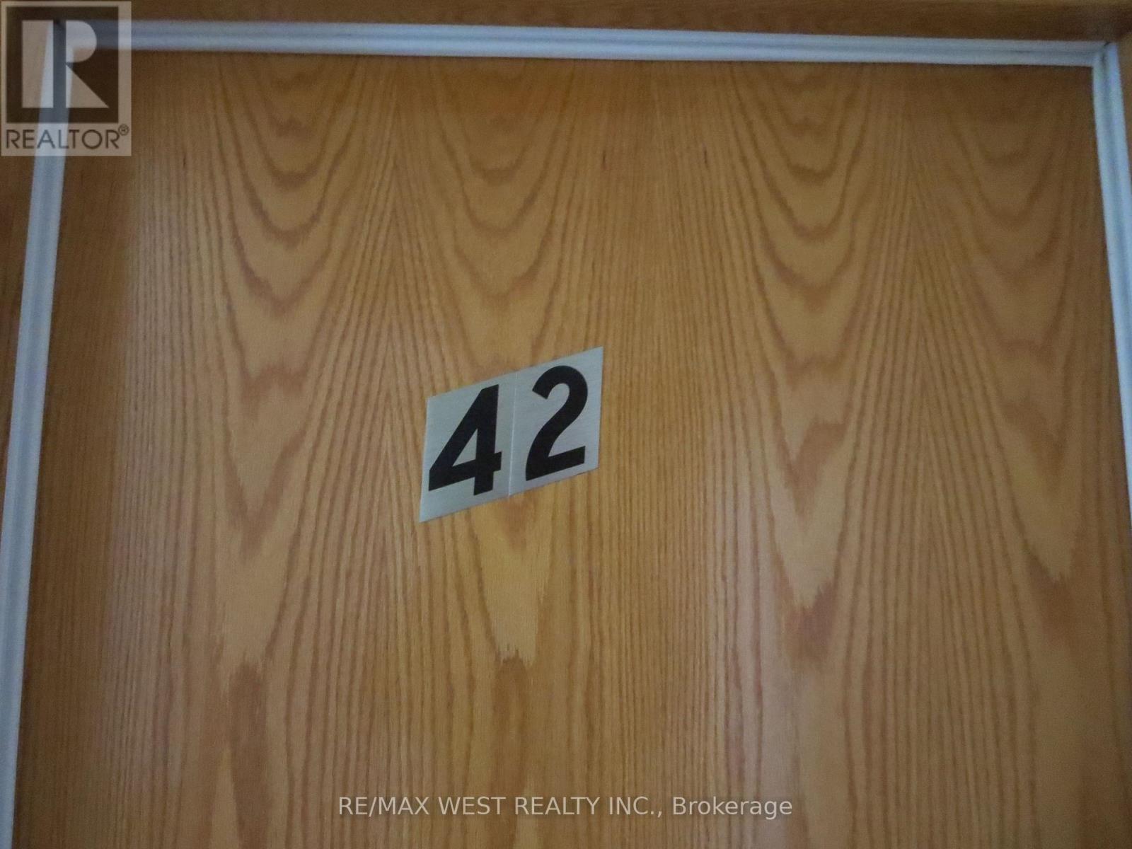 42 - 429 Austen Crescent Property Photo 2