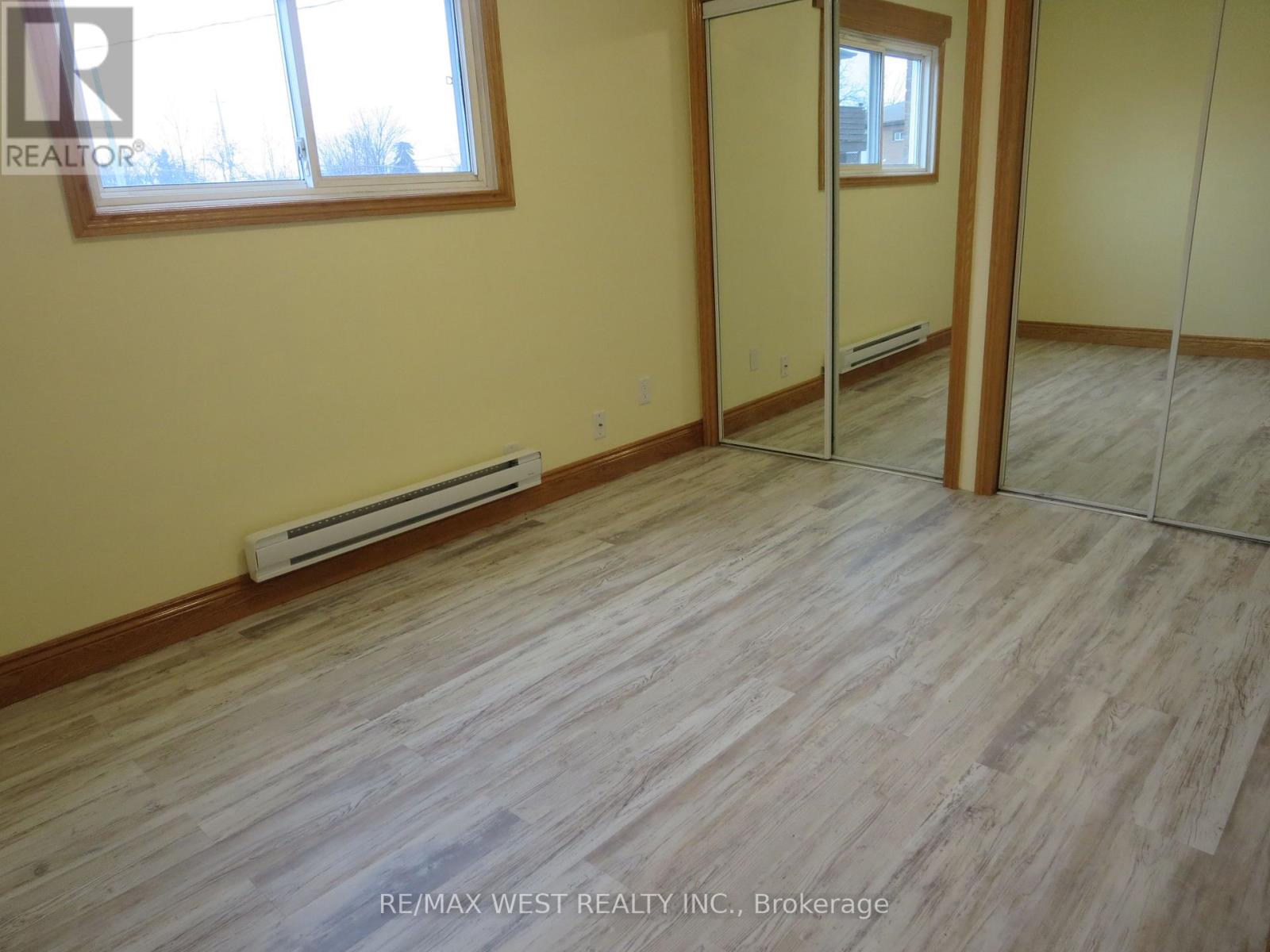 42 - 429 Austen Crescent Property Photo 14