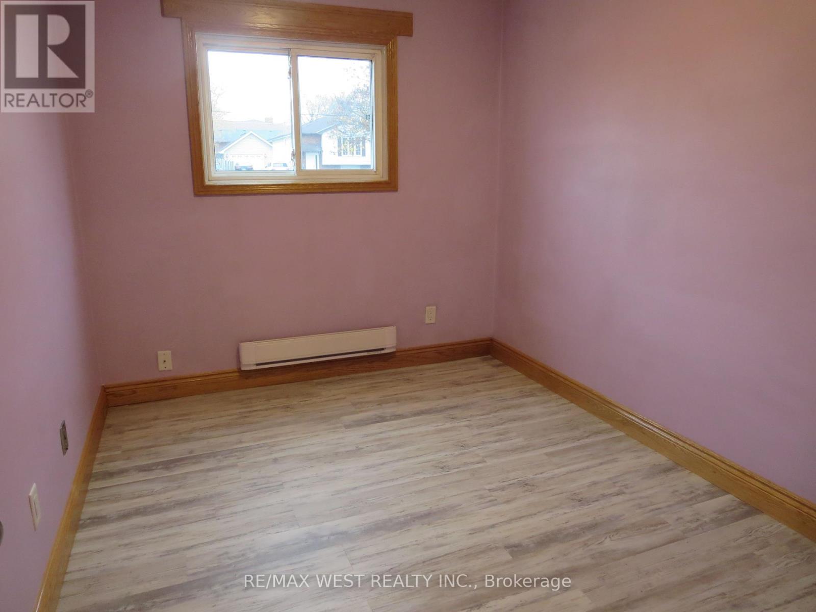 42 - 429 Austen Crescent Property Photo 15
