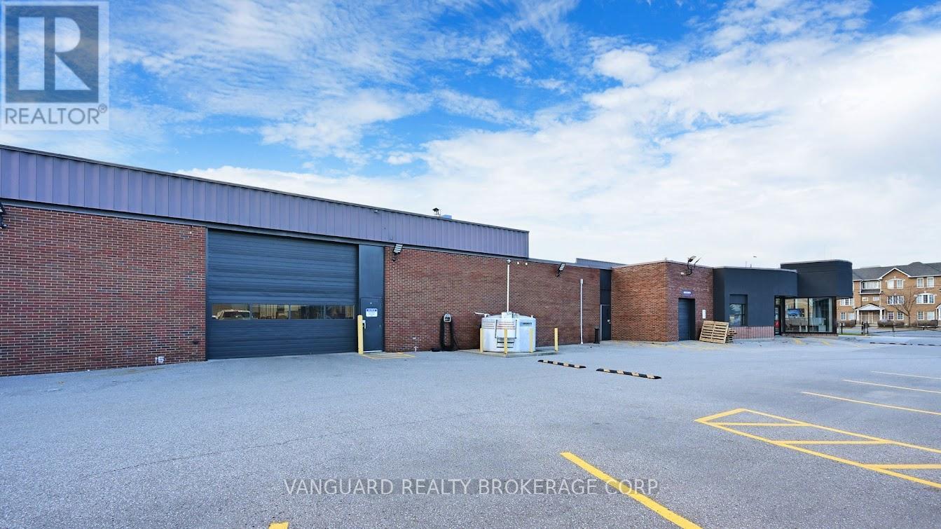 2851 Eglinton Avenue E Property Photo 8