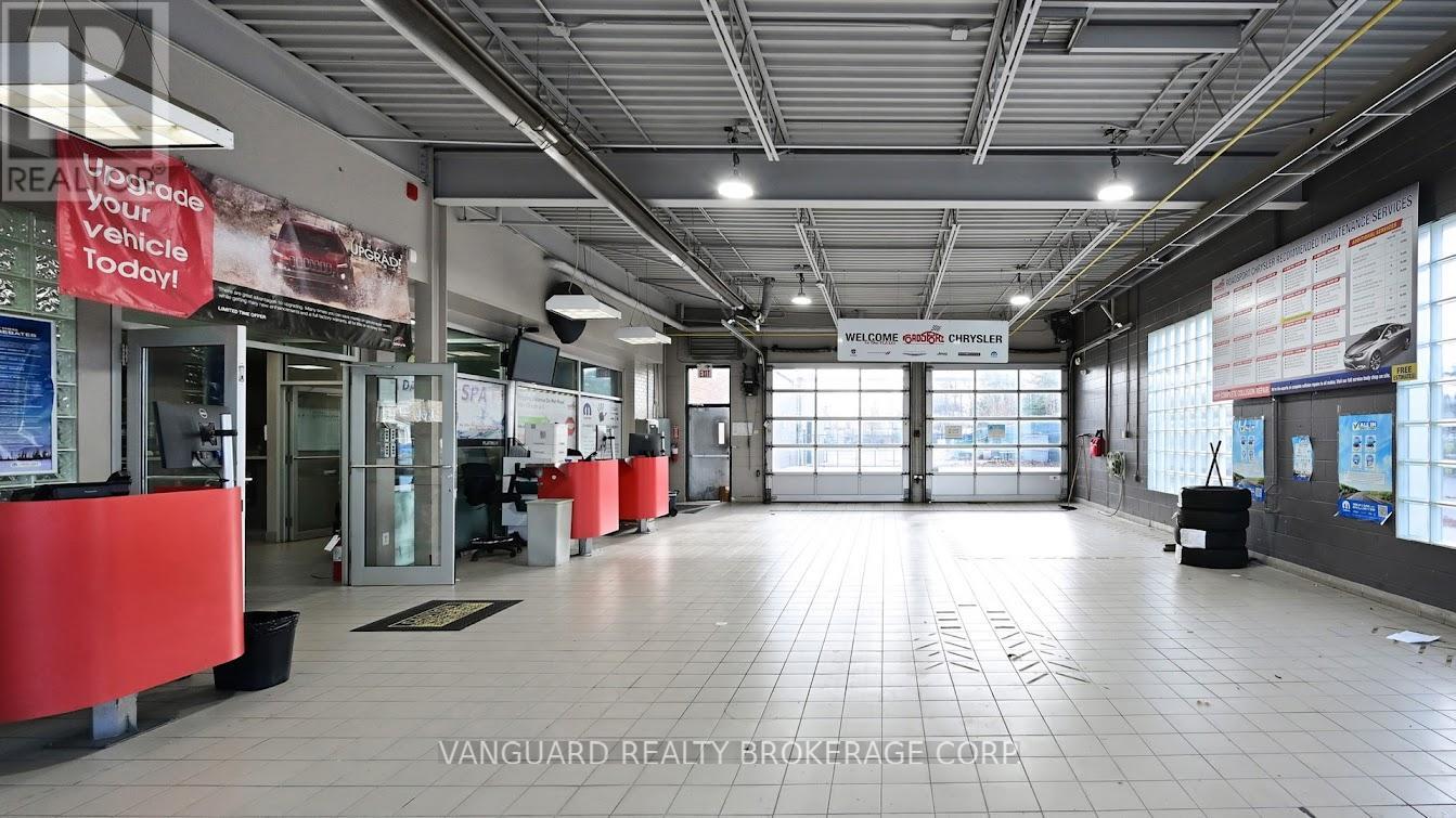 2851 Eglinton Avenue E Property Photo 26