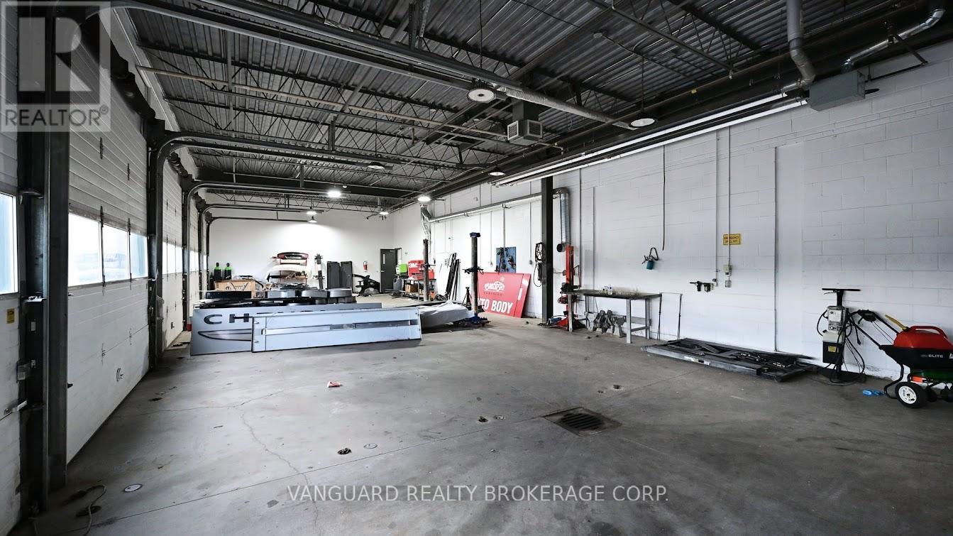 2851 Eglinton Avenue E Property Photo 30