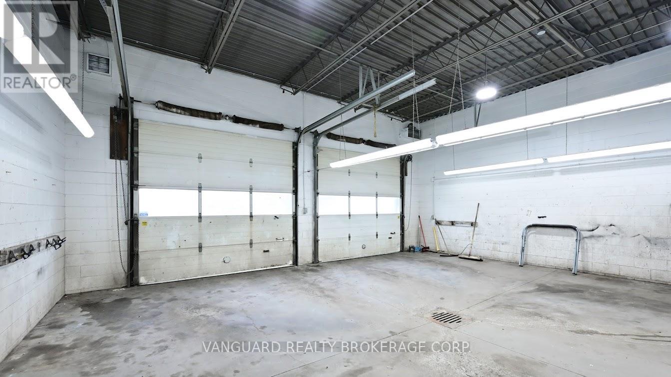 2851 Eglinton Avenue E Property Photo 31
