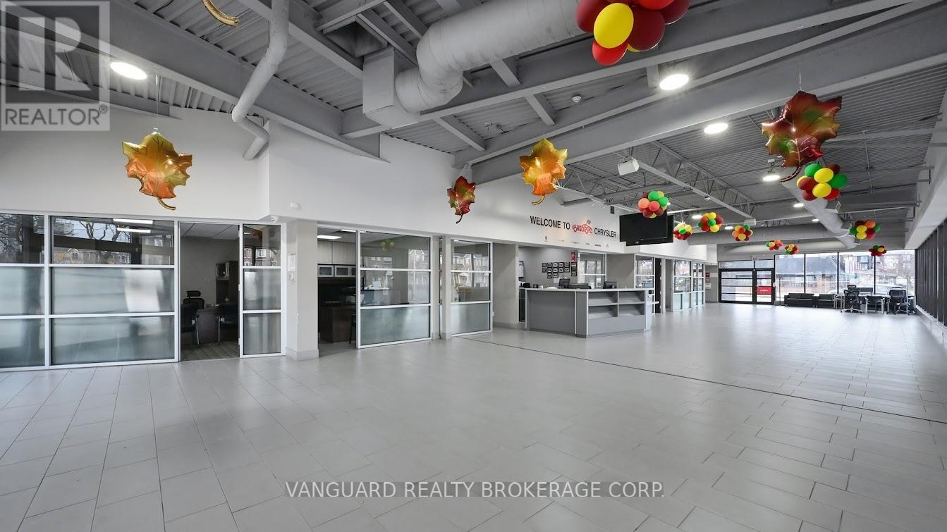 2851 Eglinton Avenue E Property Photo 33