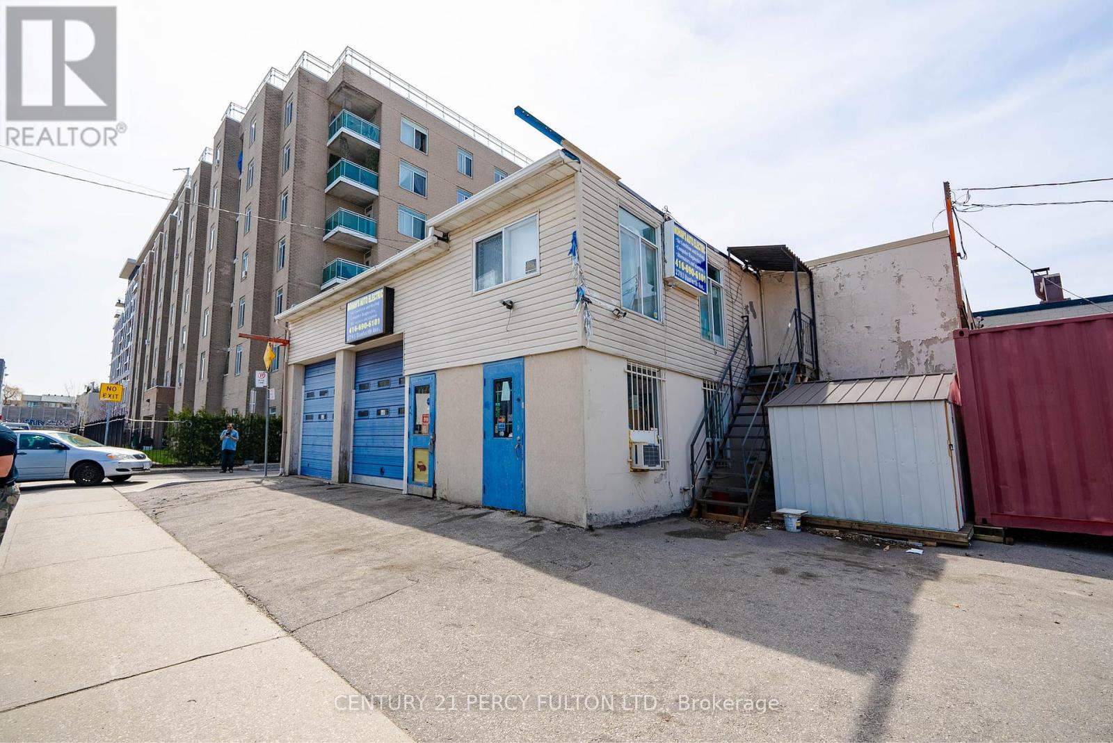 2793 Danforth Avenue Property Photo 1