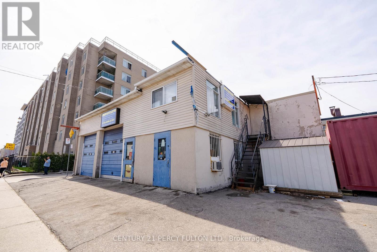 2793 Danforth Avenue Property Photo 29