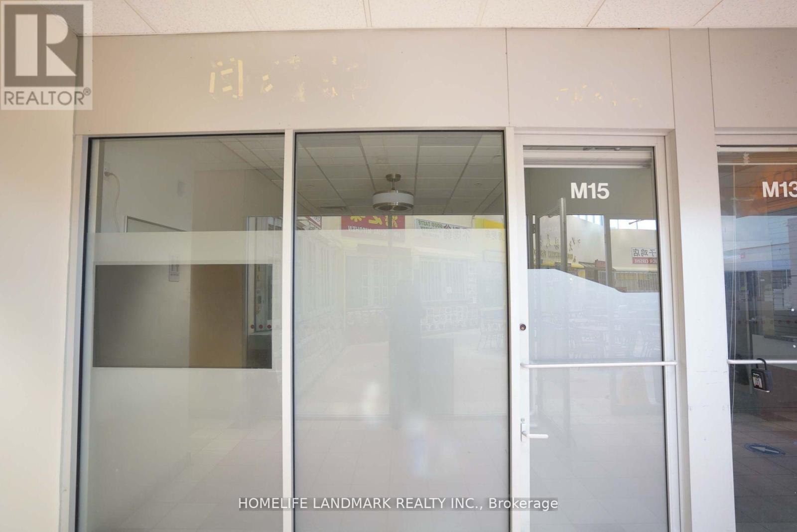 M15 - 8 Glen Watford Drive Property Photo 1