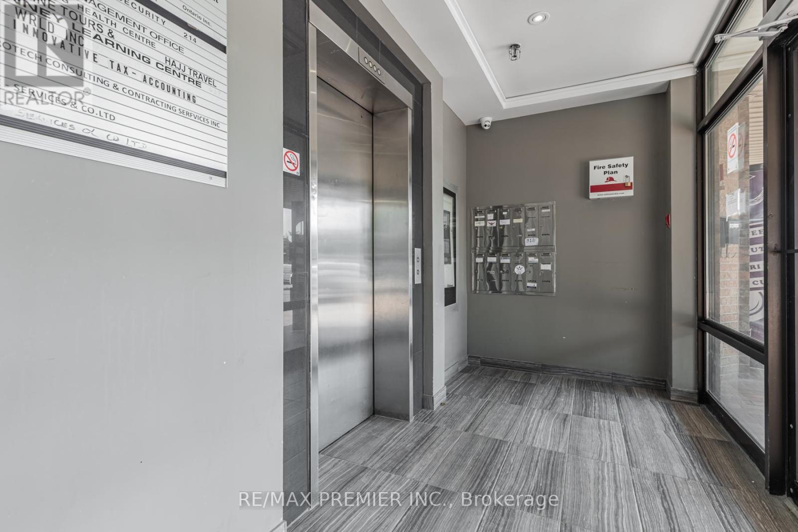 N8 - 880 Ellesmere Road Property Photo 7
