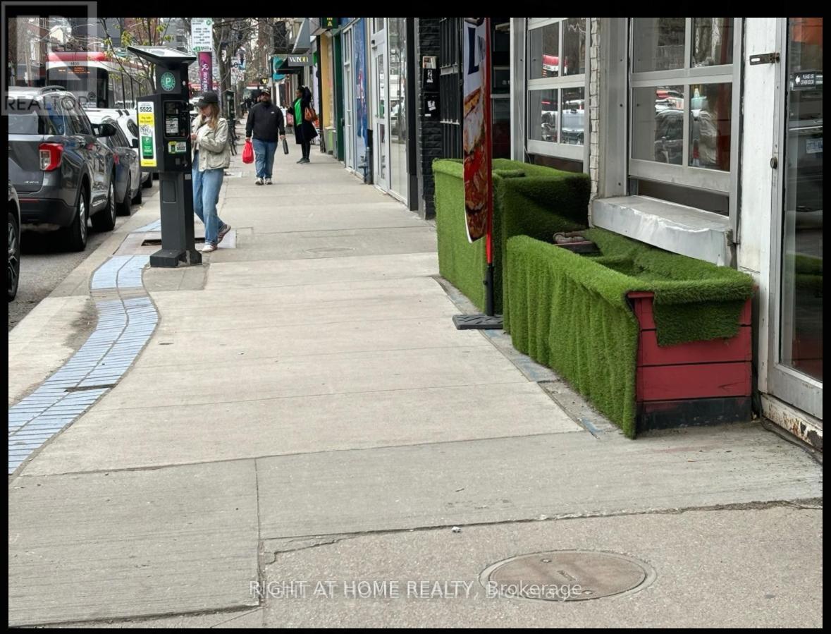 782 Queen Street E Property Photo 2