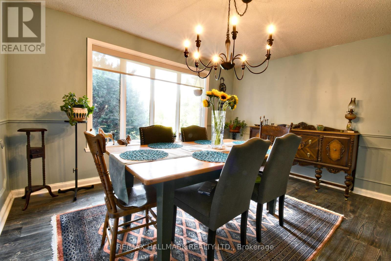18555 Highway 12 Property Photo 8