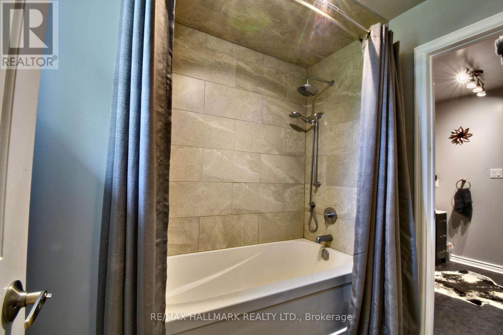18555 Highway 12 Property Photo 13