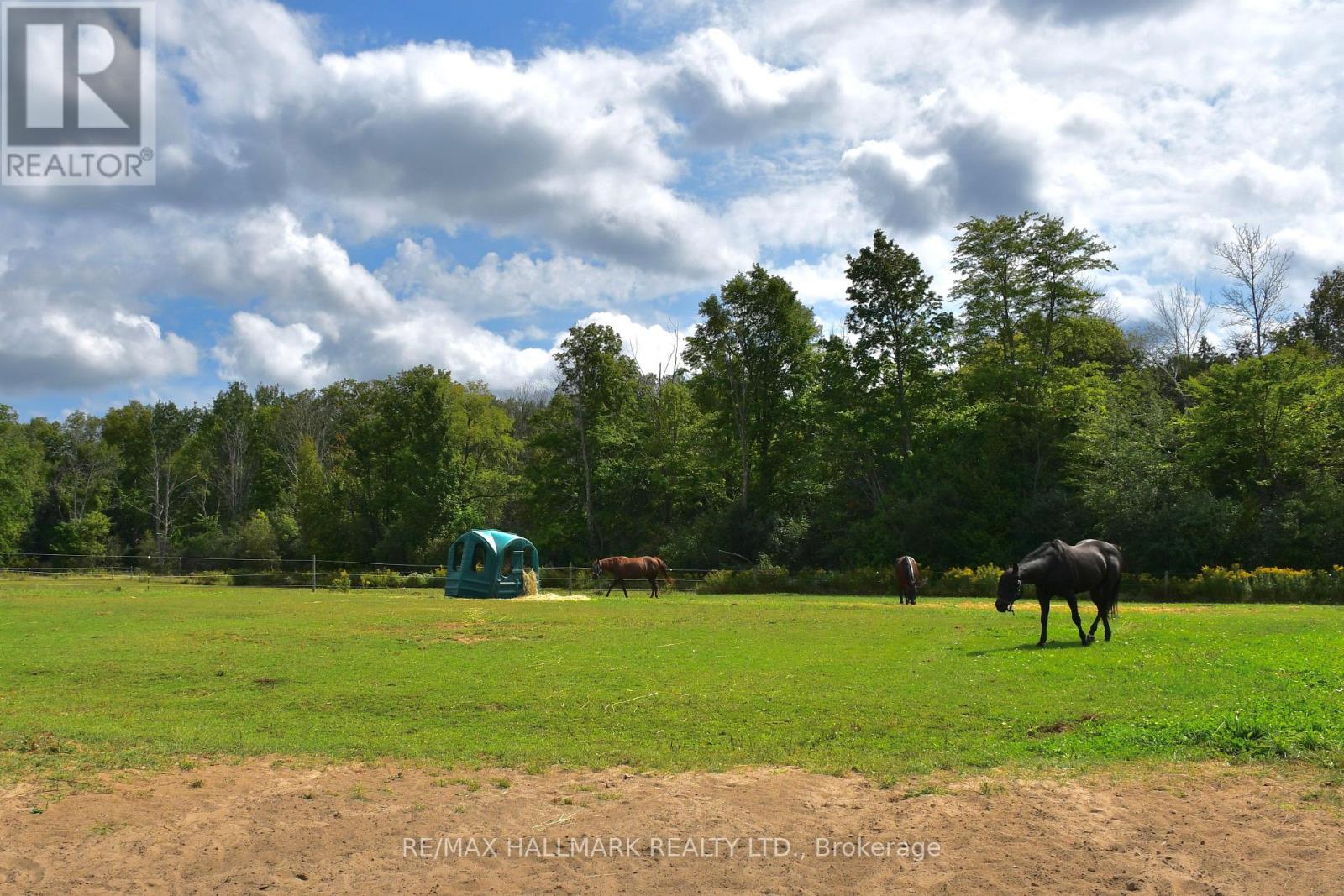 18555 Highway 12 Property Photo 37
