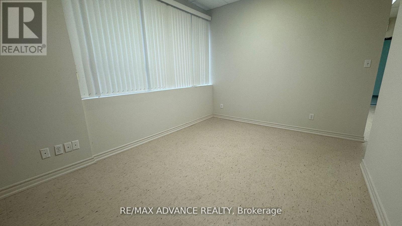 Unit 6 - 4245 Sheppard Avenue E Property Photo 6